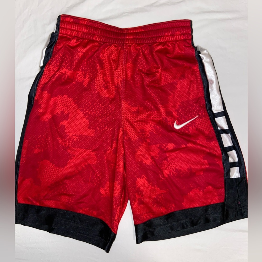 Boys’ Nike Dri-Fit Size XL Red Basketball Shorts